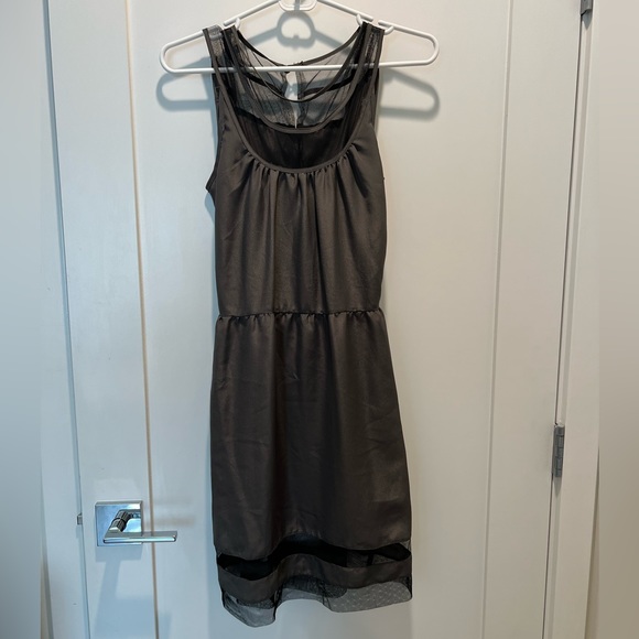 Grey dress with mesh detail - Picture 1 of 2